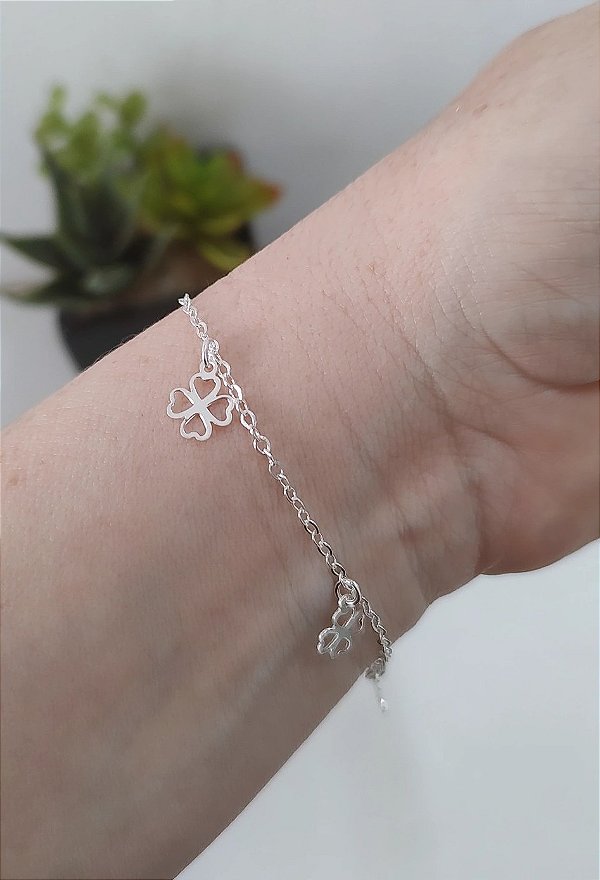 PULSEIRA DE PRATA 925 TREVOS VAZADOS