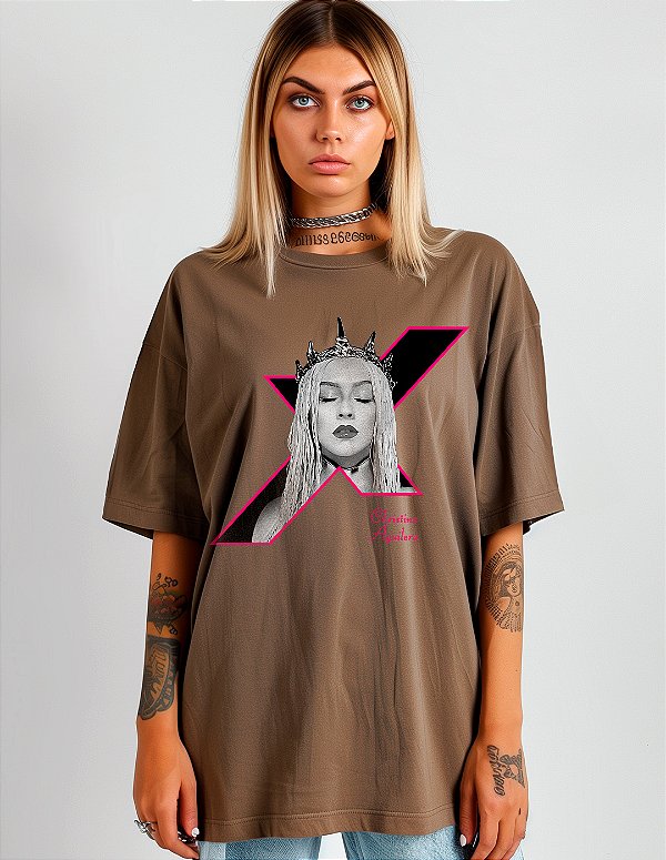 Camiseta Oversized Super Christina Aguilera Queen