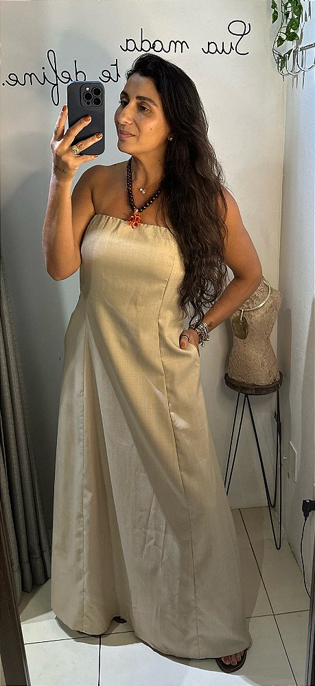 Vestido tomara que caia liso