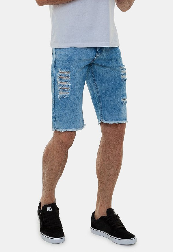 Bermuda Jeans Masculina Tradicional Clara Com Rasgos e Puídos Balneári -  Compre calça jeans com ótimo preço aqui / Versatti jeans