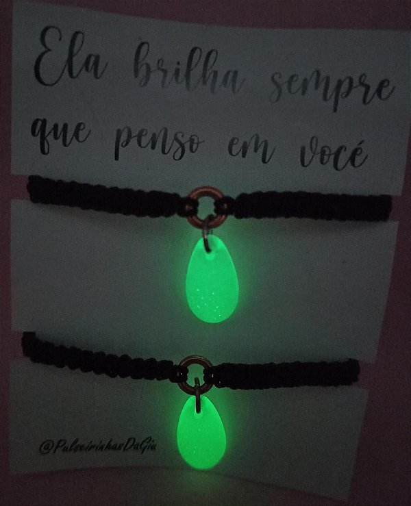Duo de Pulseiras Resina Brilha no Escuro