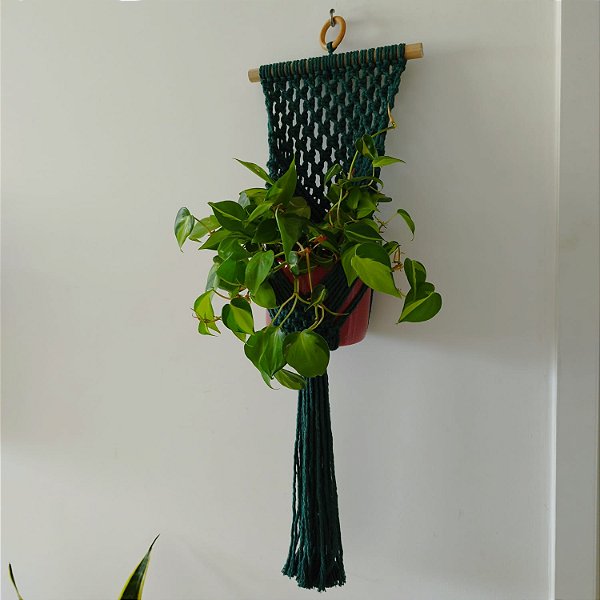 Suporte de parede Barroco em macramê para vaso de planta - Verde Musgo -  Tecendo Elos | Arte em Macramê