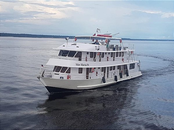 Barco Mãe Maria (38 pessoas)