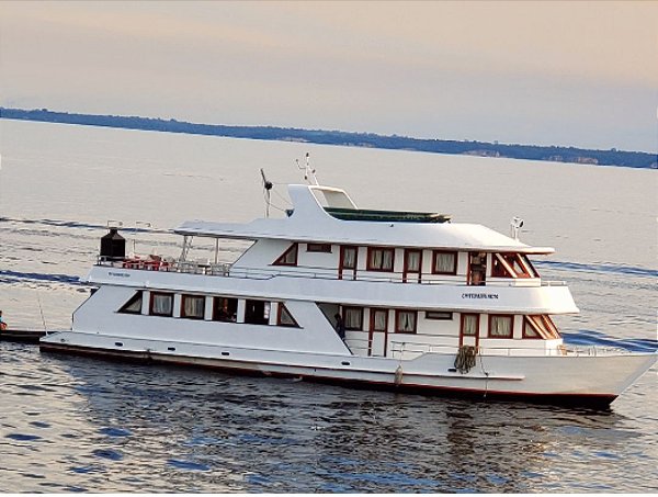 Barco hotel Paiva Neto (25 pessoas)