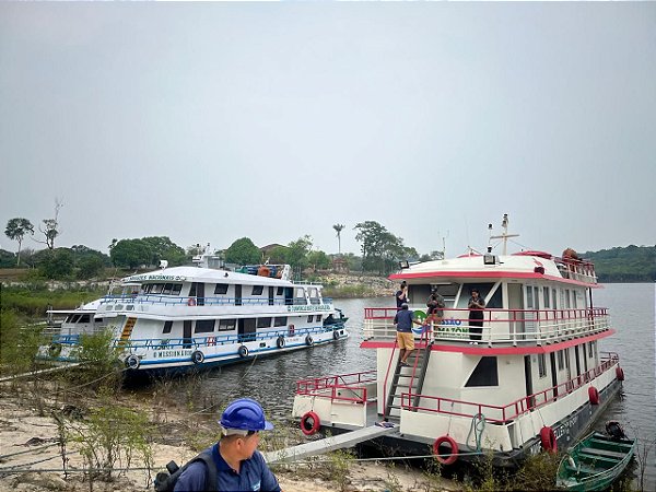 Barco Hotel (30 pessoas )