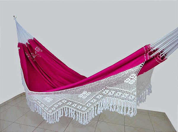 Rede de Dormir e Descanso Sol a Sol Premium Pink Bordada com Varanda de Crochê.