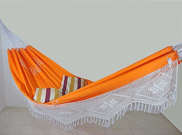 Rede de Dormir e Descanso Sol a Sol Premium Laranja Bordada com Varanda de Crochê.