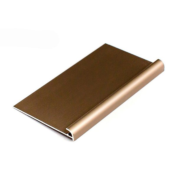 Frontal de Escada – Acabamento Premium para Piso Vinílico (2mm e 3mm) x 3m