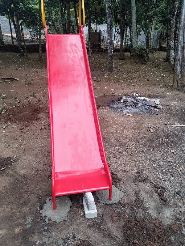 ESCORREGADOR MÉDIO