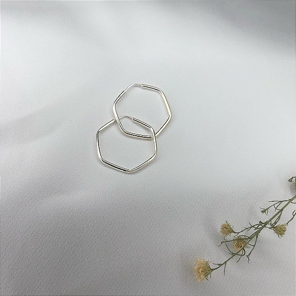 Argola Prata Hexagonal Média Fio Liso