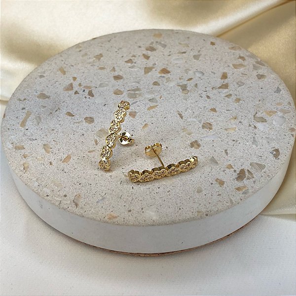 Brinco Folheado Ear HooK Coração com Zircônia
