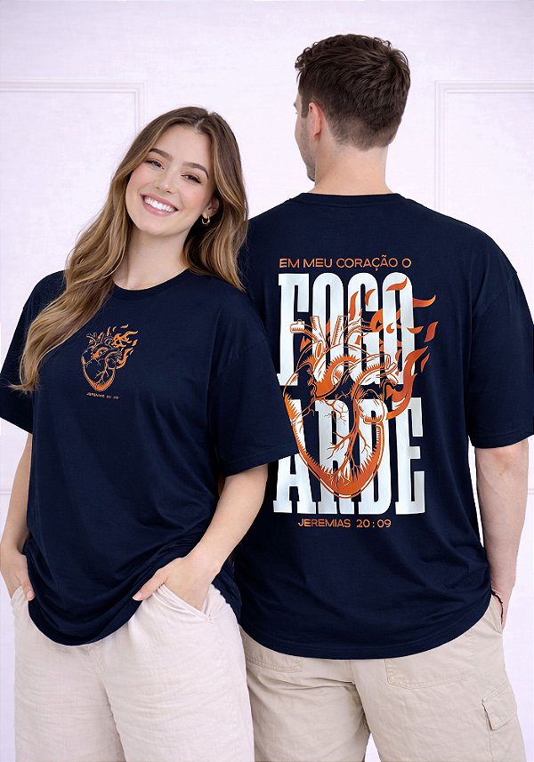 OVERSIZED - EM MEU CORAÇÃO O FOGO ARDE - COR AZUL MARINHO