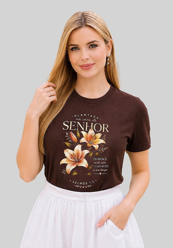 T-SHIRT FEMININA - PLANTADA NA CASA DO SENHOR - COR MARROM
