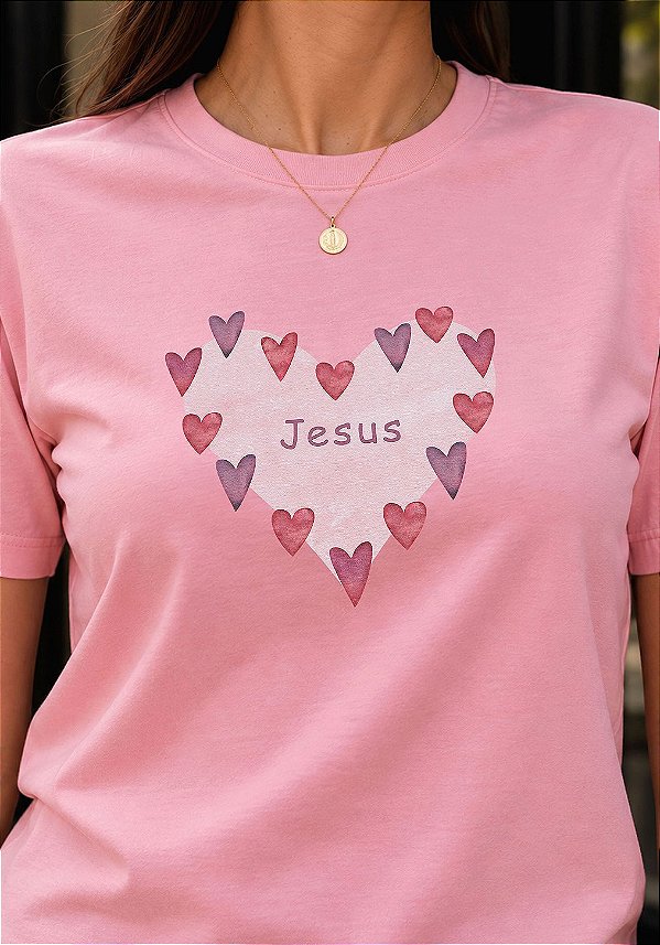 T-SHIRT FEMININA - CORAÇÕES JESUS - COR ROSA
