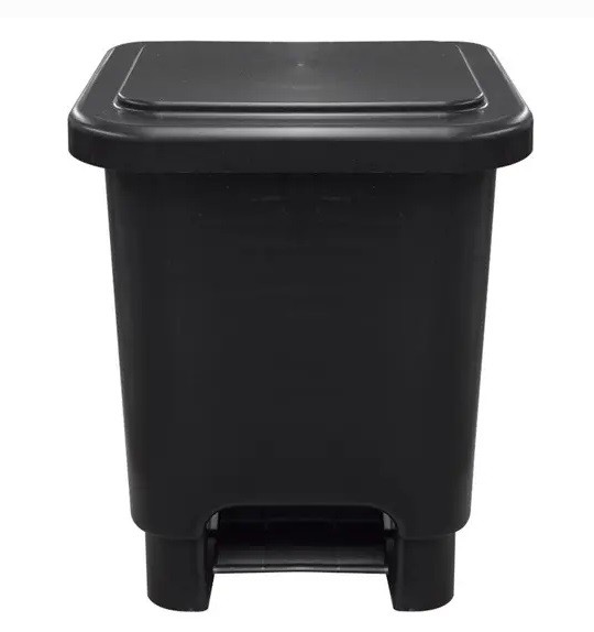 LIXEIRA RET. C/ PEDAL 15 LITROS PRETA