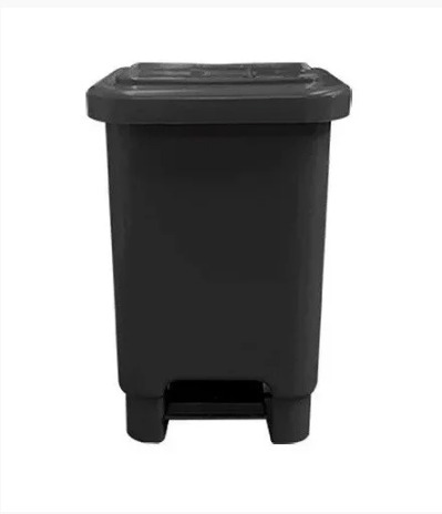 LIXEIRA RET. C/ PEDAL 50 LTS  PRETA