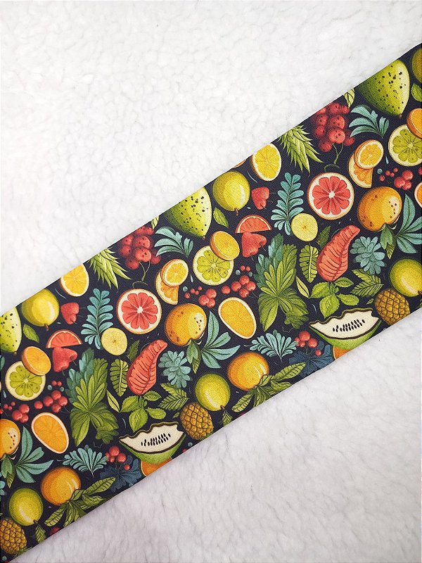 Tecido Digital 50x70 - Frutas laranja, abacaxi, pera e cereja com fundo preto