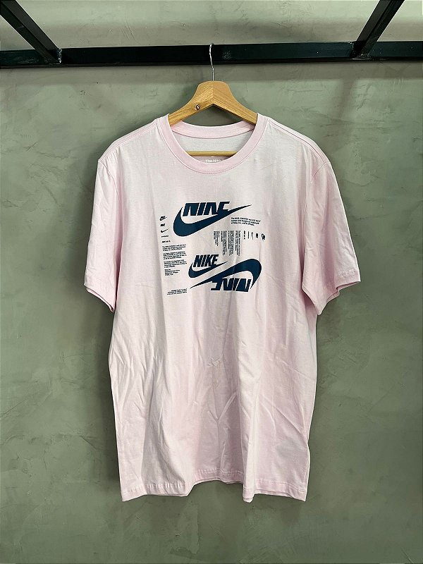 CAMISETA NIKE SPORTWEAR CLUB ROSA