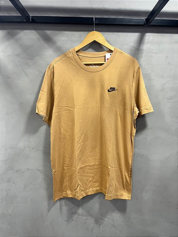 CAMISETA NIKE SPORTWEAR COFFE