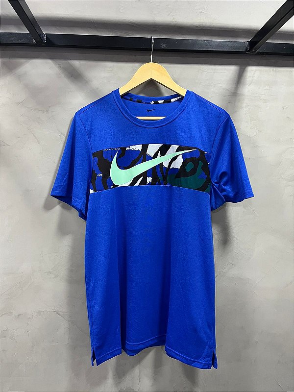 CAMISETA NIKE DRI-FIT CLASH