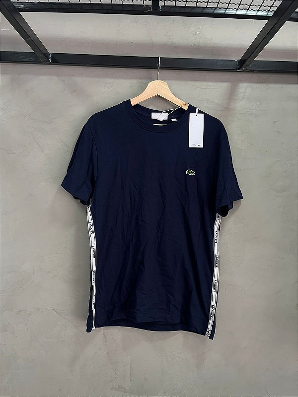 CAMISETA LACOSTE  AZUL MARINHO FAIXA