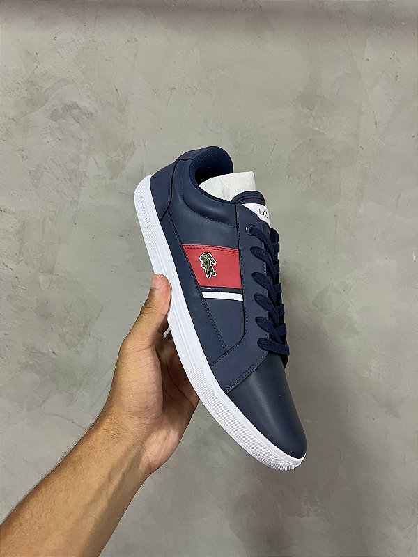Tenis Lacoste Europa - Azul marinho/Vermelho