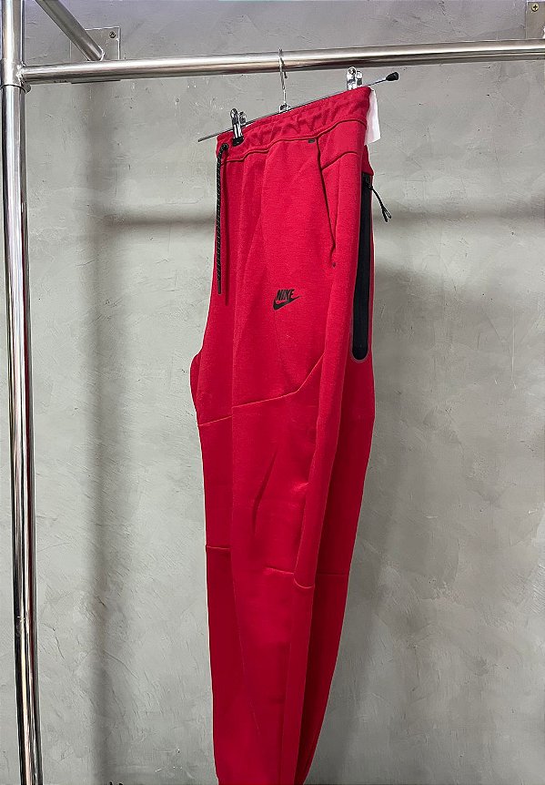 CALÇA NIKE TECH FLEECE VERMELHA