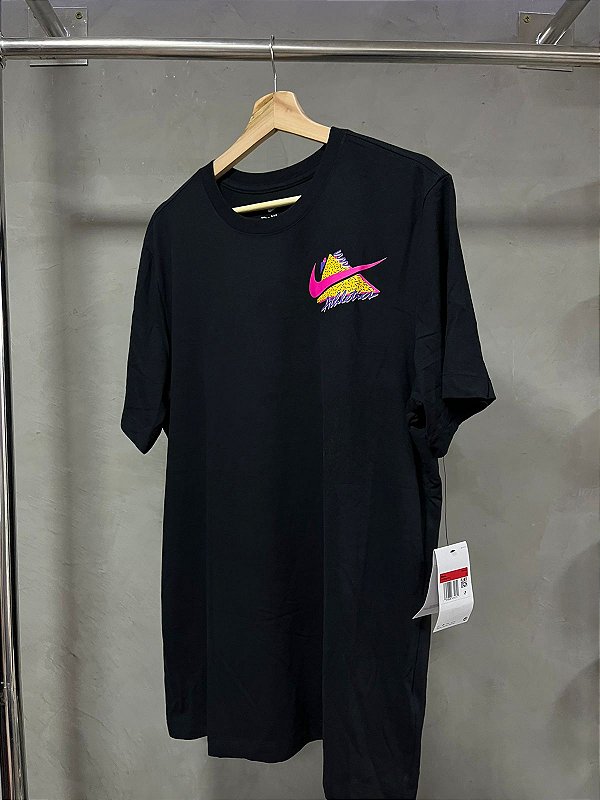 CAMISETA NIKE ATHLETICS PRETA