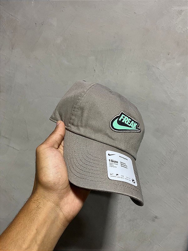 BONE NIKE FREAK BEGE