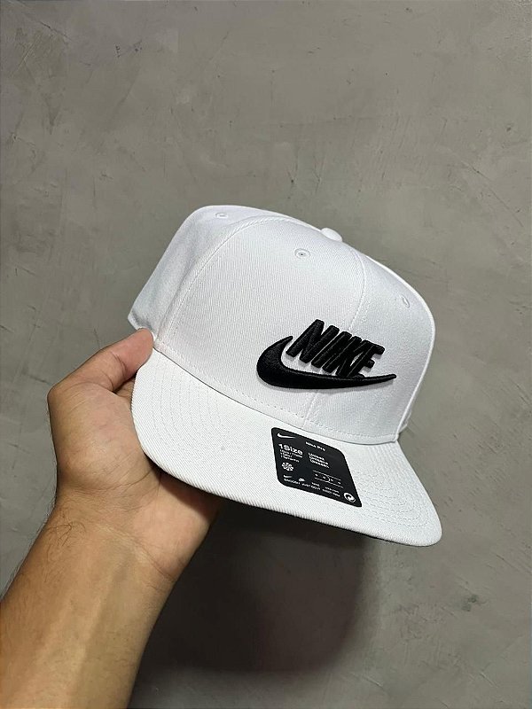 BONÉ NIKE SPORTWEAR PRO FUTURA