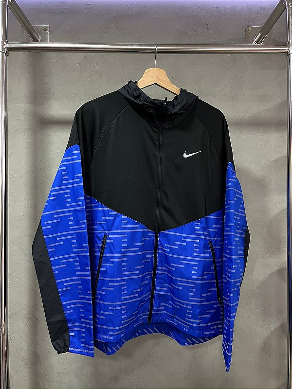 JAQUETA NIKE RUNNING DIVISION (PRETO/AZUL)