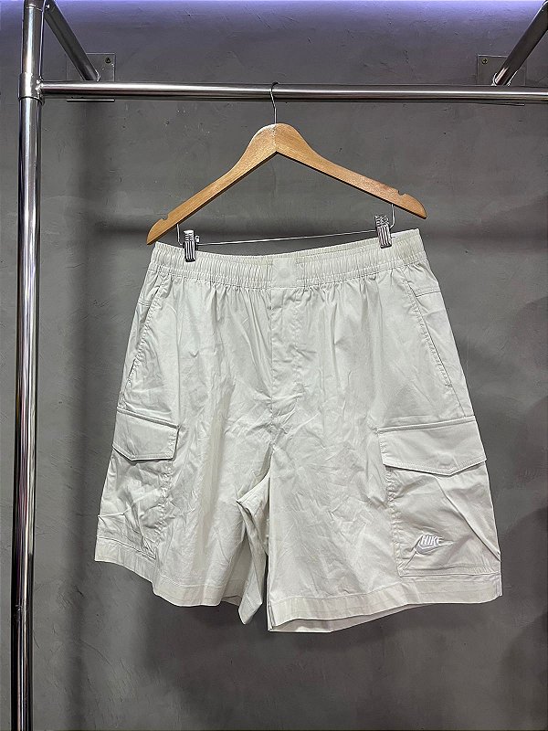 BERMUDA NIKE CARGO OFF WHITE