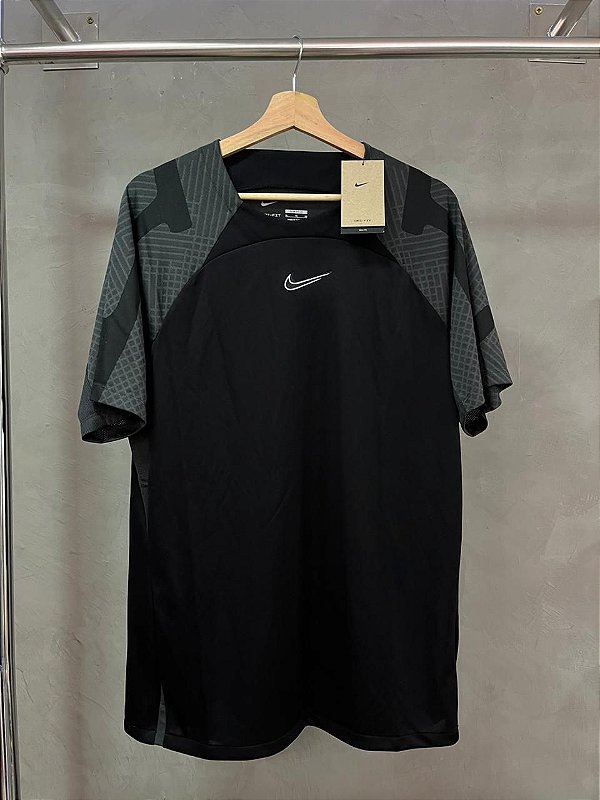 CAMISETA NIKE DRI-FIT 2023