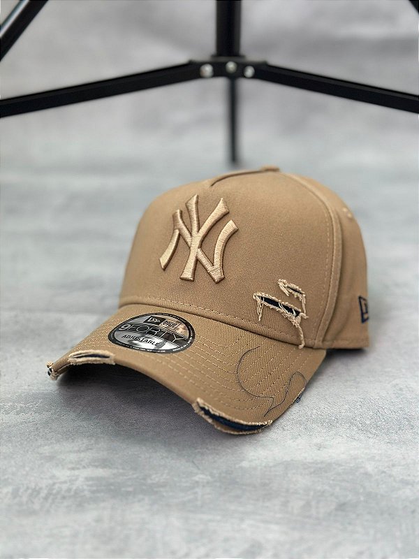 BONÉ NEW YORK MARROM
