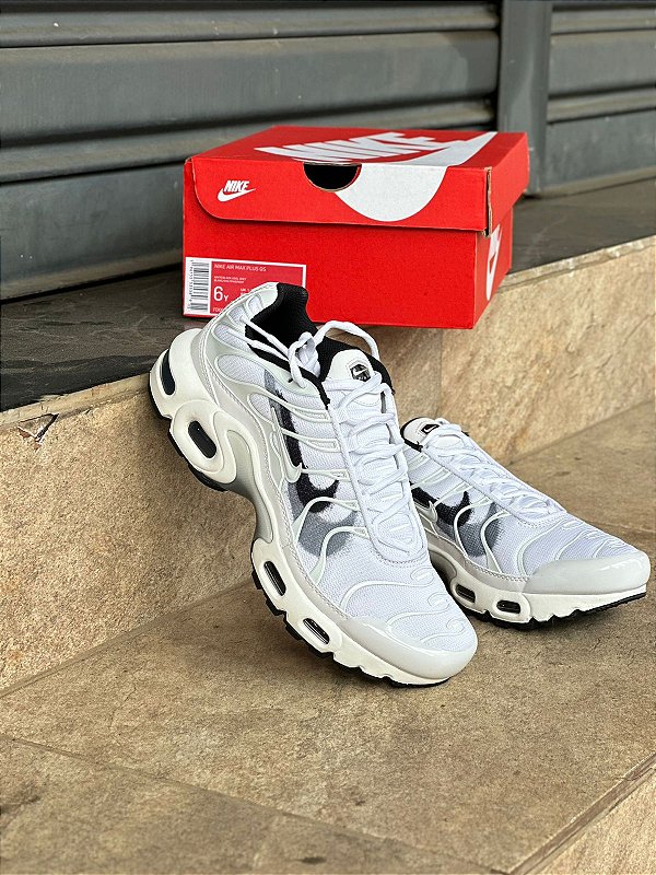AIR MAX Plus “Stencil Swoosh”