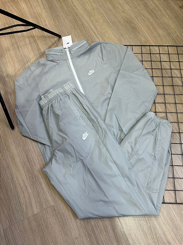 Conjunto nike sportwear Impermeável club - Cinza