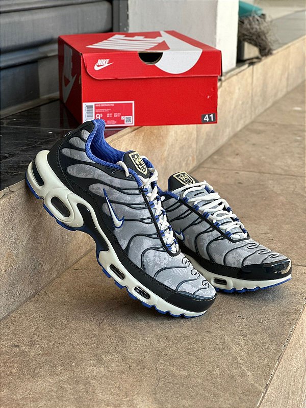 Tênis Nike Air Max Plus SE cinza
