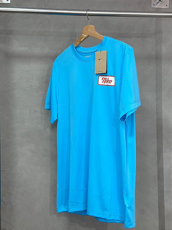 Camiseta nike Dri-fit Body shop