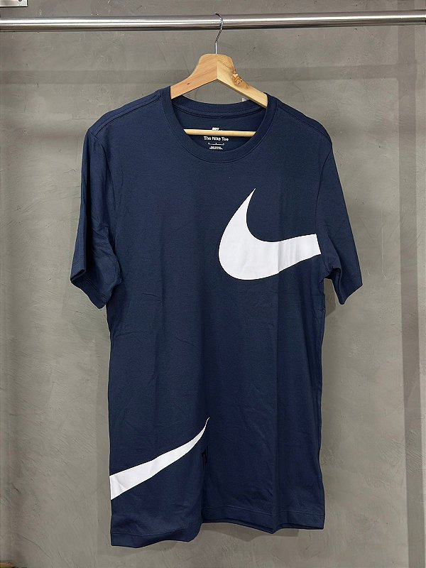 CAMISETA SWOOSH NIKE  TM AZUL MARINHO