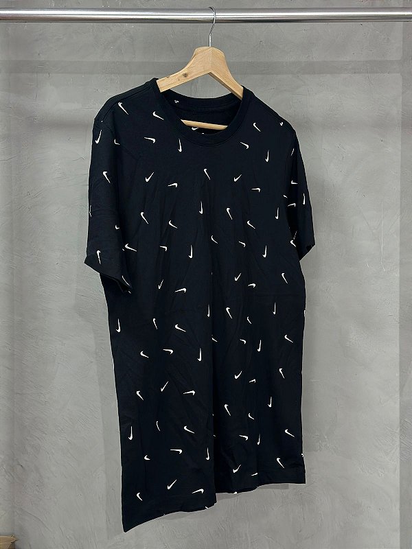 Camiseta nike multi swoosh mini