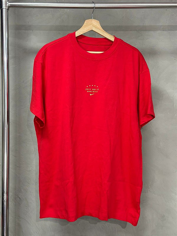 T-SHIRT Nike Sportswear Sisterhood (gola reforçada)vermelha