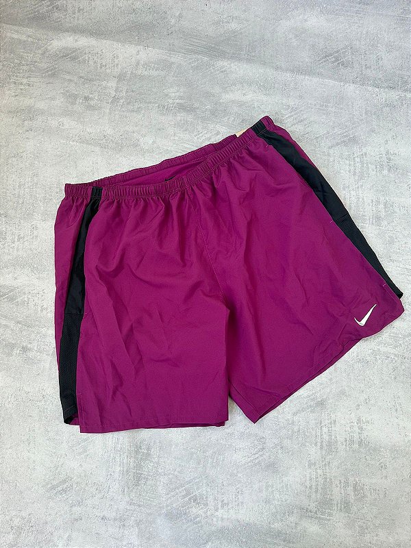 SHORT NIKE TACTEL ROXO/PRETO