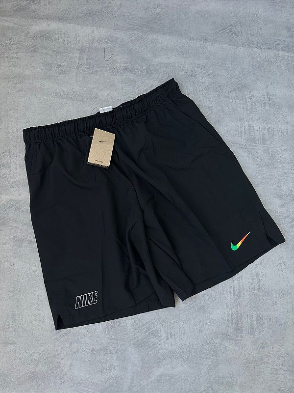Bermuda Nike Training Masculina