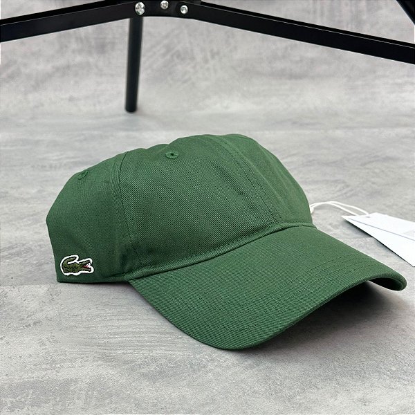 BONÉ LACOSTE GABARDINE VERDE (FITA DE PANO)
