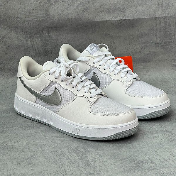 NIKE AIR FORCE 1 LOW UNITY (BRANCO E PRATA)