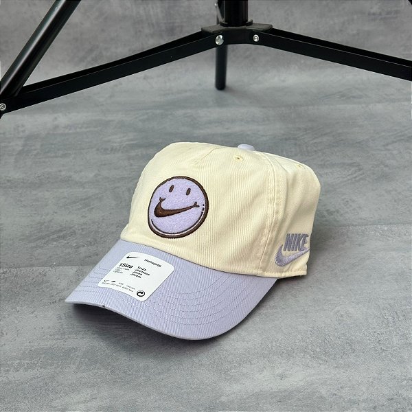 BONÉ NIKE “HAVE A NIKE DAY" (CREME\LILAS)