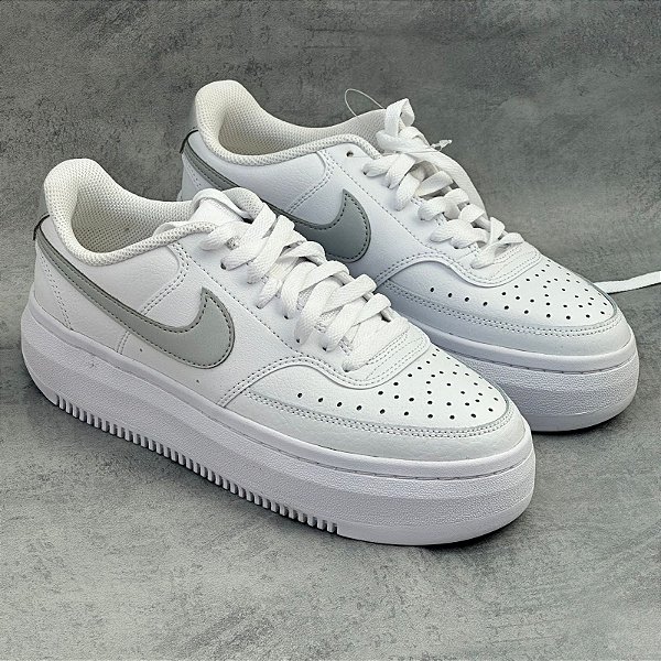 TENIS NIKE COURT VISION ALTA