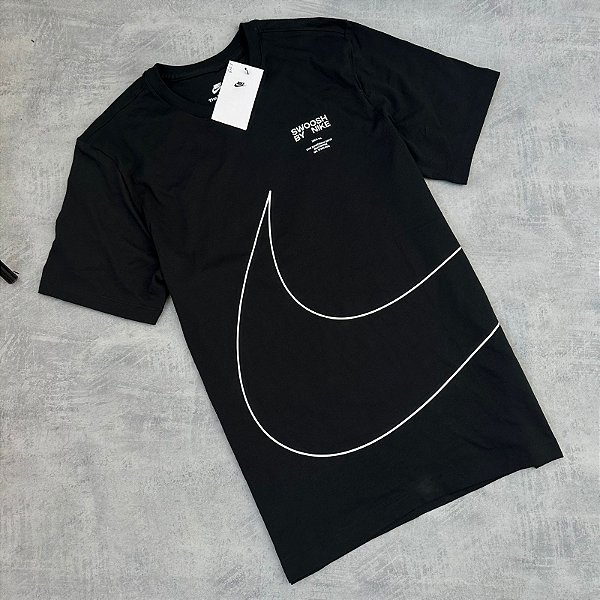 Camiseta Nike Big Swoos Masculino