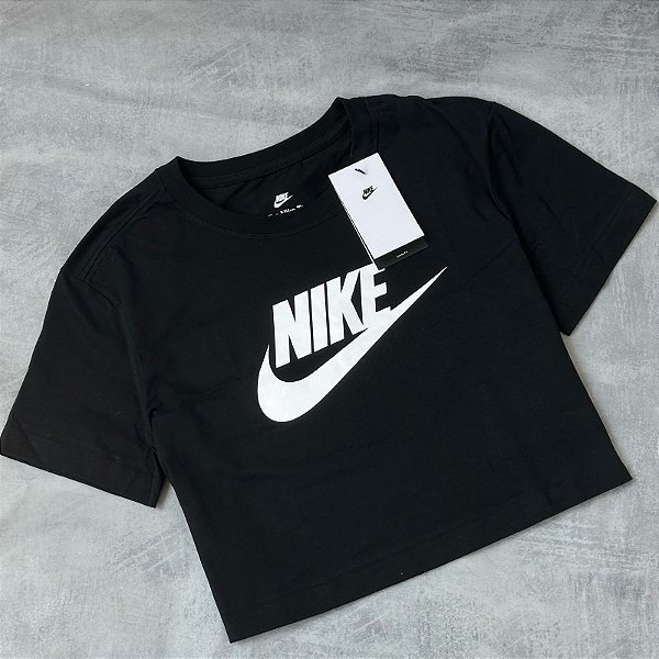 Camiseta Cropped Nike Sportswear Essential Feminina