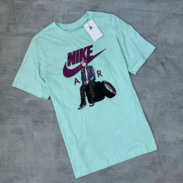 Camiseta Nike Air Sportwear - verde